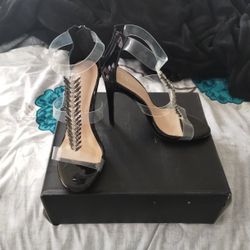 New(Never Worn) Liliana Size 7 