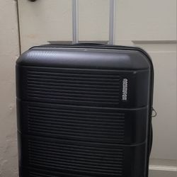 American Tourister Luggage Case With Side Handle And Wheels