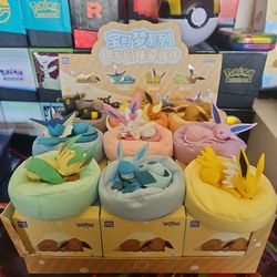 Sleeping Eevee Blind box