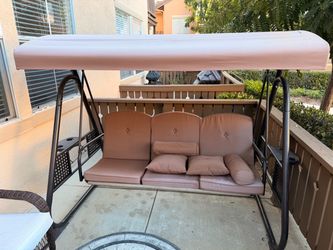 3-Seat Outdoor Patio Swing with Canopy