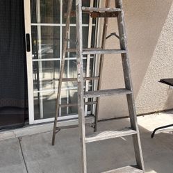 Werner W336 6ft. Wood Ladder 200lbs. Type III Rating, pick up in Temple city