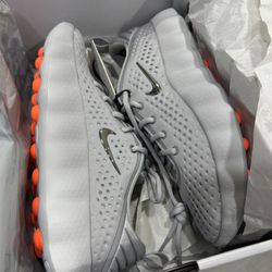 Nike Mind 002 Light Smoke Grey 