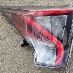 2016 2017 2018 TOYOTA PRIUS LEFT DRIVER TAIL LAMP