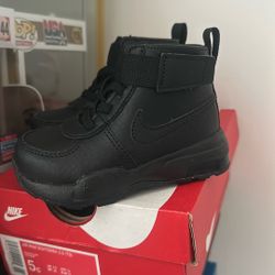 Nike Air Max Baby Boots Black Sz 5C NEW