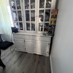 White Hutch