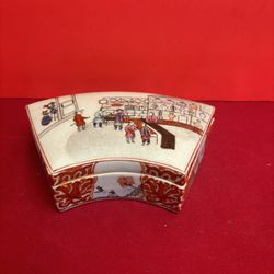 Vintage ham painted porcelain box from Hong Kong