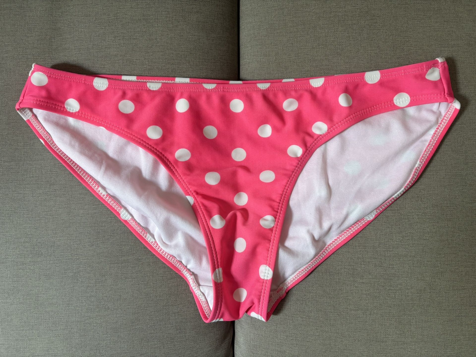OP (Ocean Pacific) Pink Polka Dot Bikini Bottoms – Juniors Size Large (11-13)