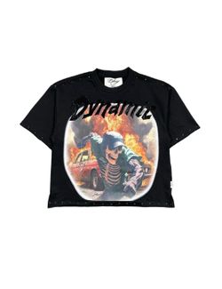 Dynamic cropped tee
