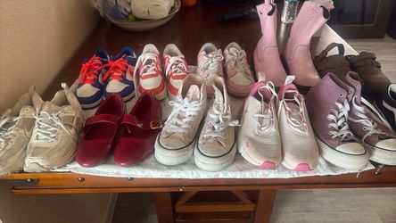 Diferentes estilos tenis de niña