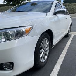 2010 Toyota Camry XLE 