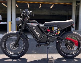 NEW - 52 Volt 1500/2000 Watt Electric E-Bike, 38mph, 5’1-5’10 Rider, Lots of Power