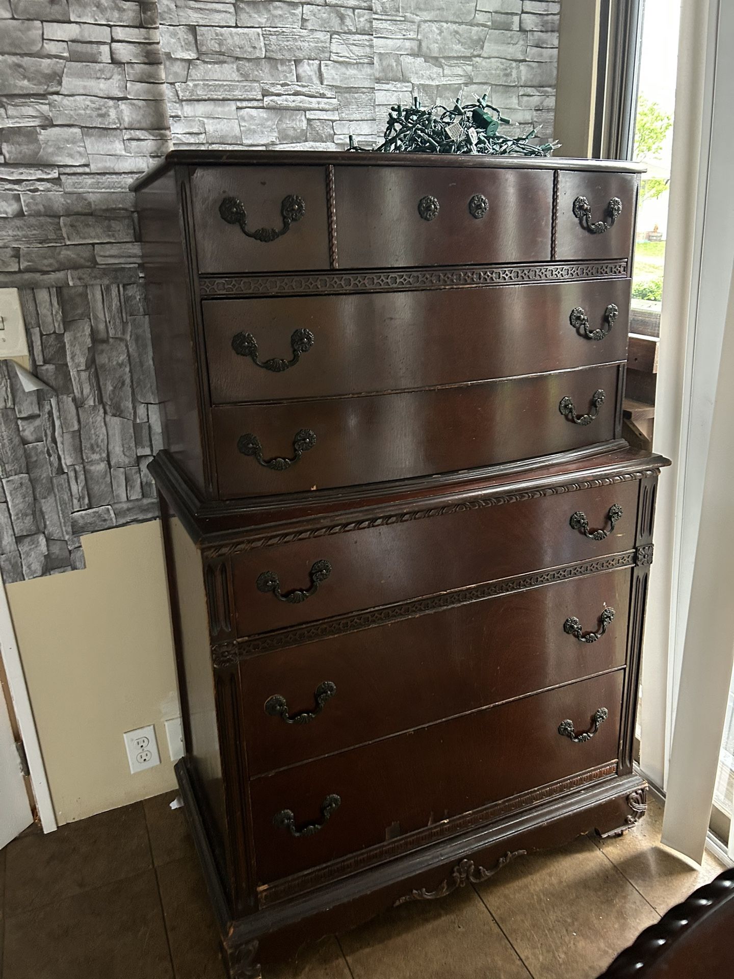 Antique Dresser With 6 Drawers
