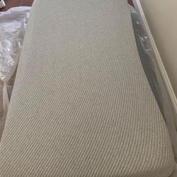 Casper Original Twin Size Mattress Bed 