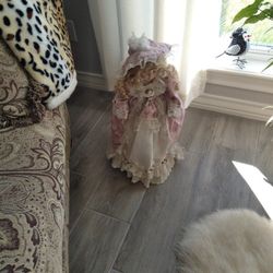 Two Beautifull Collector Dolls.