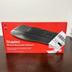 Staples TECH Wireless Ergonomic Keyboard, Black (ST62603)