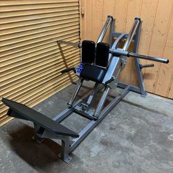 Near New Hammer Strength Olympic Plate Loaded Hack Squat - Commercial Gym Equipment- Nautilus, Cybex, Strive, Life Fitness, Flex, Nebula, Squat Rack