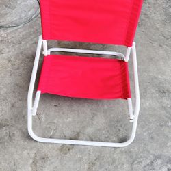 9$ Each Beach Chair’s 