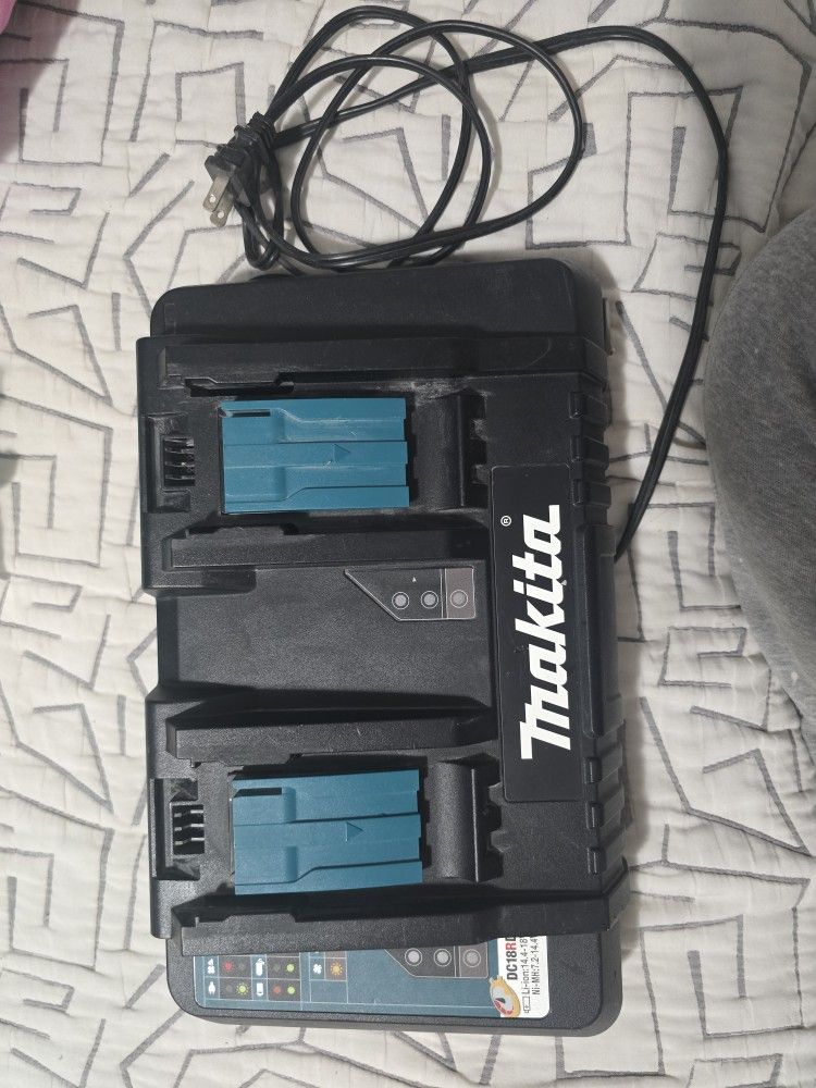 Makita 18v Double Charger
