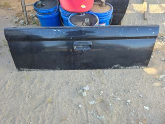 Toyota Tacoma Tailgate