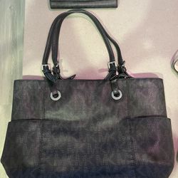 Micheal Kors Purse And Wallet