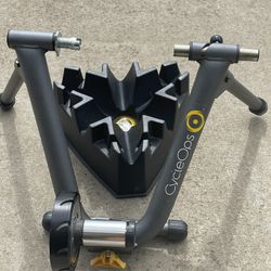 CycleOps Indoor Bike Trainer 