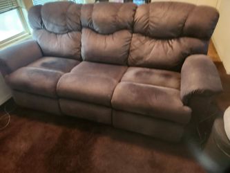Genuine Lazy Boy brand. Electric reclining couch. Great Condition.