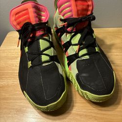 Adidas Signal Dame 6 Size 12