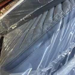 New King Matres For $300