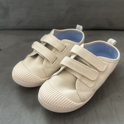 Kat and Jack, white, girls size 11