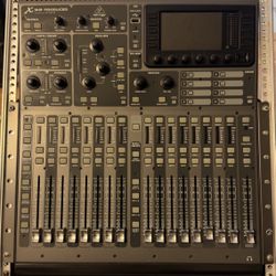Behringer X32 Producer Digital Mixer + Road Case