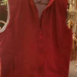 Old NAVY RED VEST WITH COTTON LINER. ZIPS CLOSE SIZE MEDIUM 