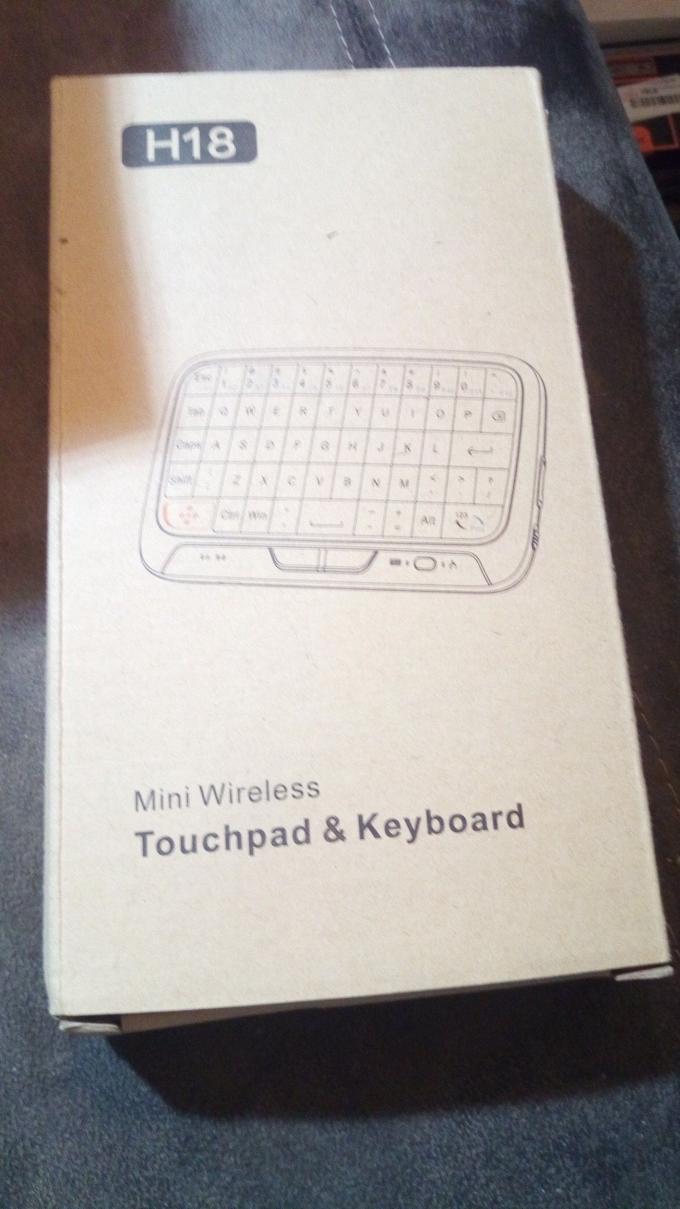 2.4ghz mini wireless keyboard and touchpad