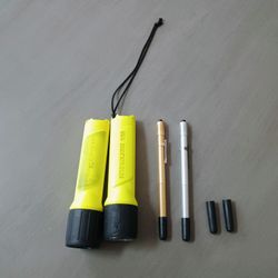 5 Streamlight Flashlights 2 Ea 4AA, 2 Ea Stylus, 1 Ea Stylus Pro Cob