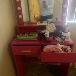 childs make up table 
