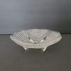 Vintage Unique Hazel Atlas Clear Glas Footed Candy Dish/Bowl with Scalloped Rim and Tiny Bubble Design