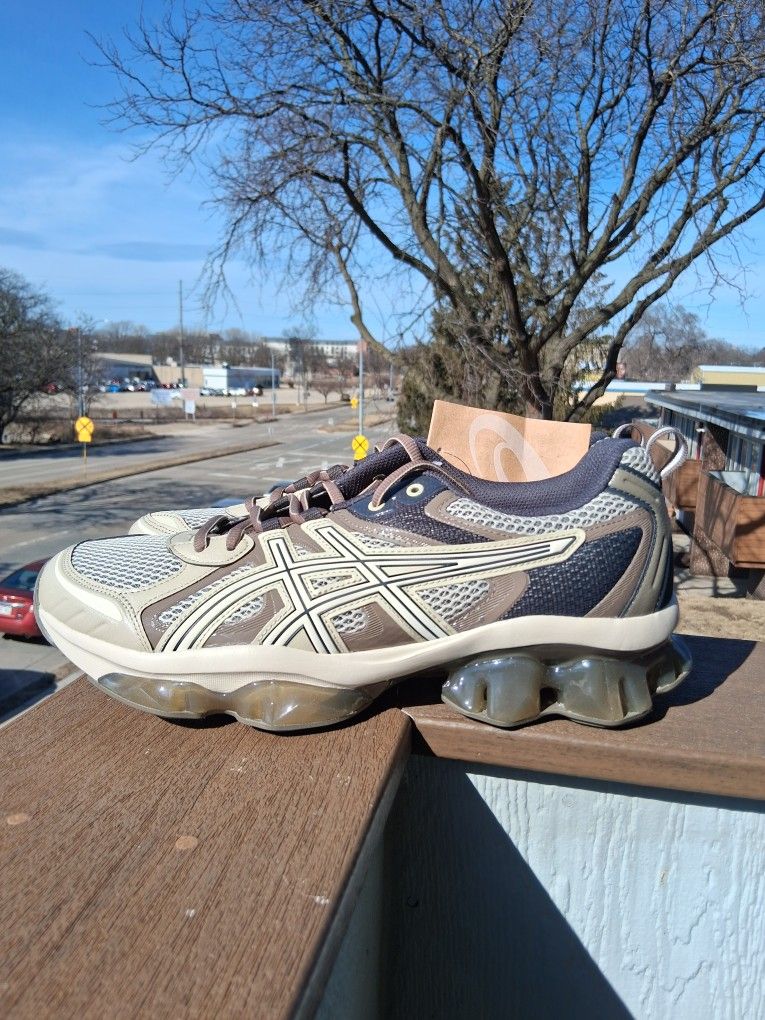 Asics Gel-Quantum Kinetic Birch
Men's 11