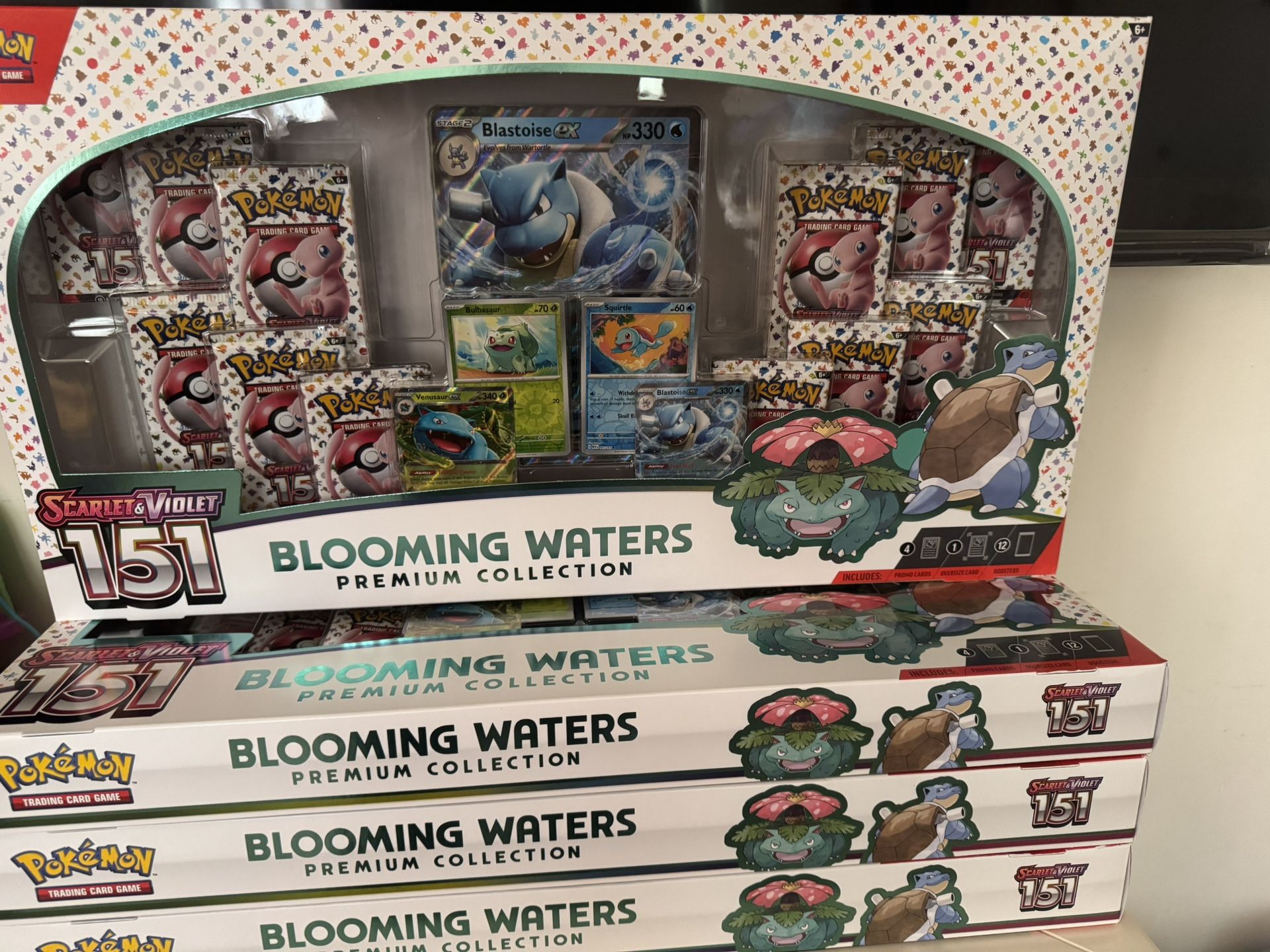 Pokemon 151 Blooming Waters Box