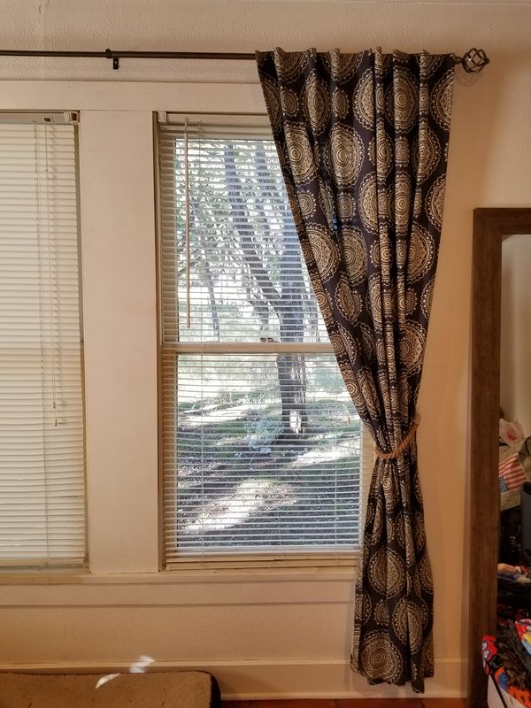 4 Nicole Miller Curtains Plus 3 Tie Backs For In Nashville Tn 4 Nicole Miller Curtains Plus 3 Tie Backs For In Nashville Tn Offerup