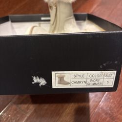 Toddler Tahari Boots -never worn 