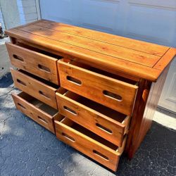 Solid Wood 6 Drawer Dresser