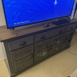 67” Accent Console 