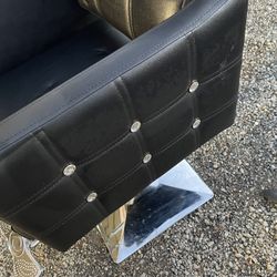 Black leather Diamond Studded Salon Chair 