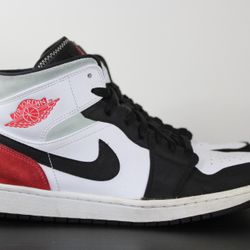 Nike Air Jordan 1 Mid SE 'Red Black Toe' 852542-100 Men's Size 10.5