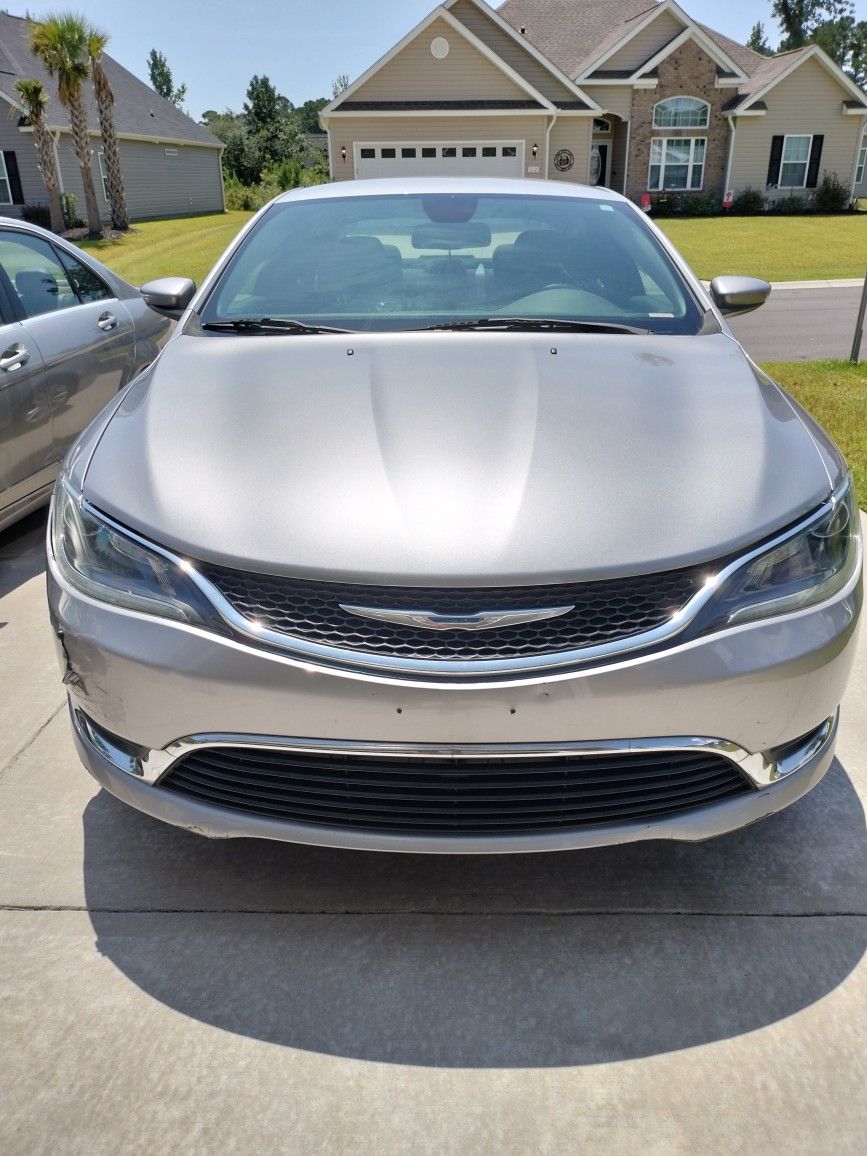 2015 Chrysler 200