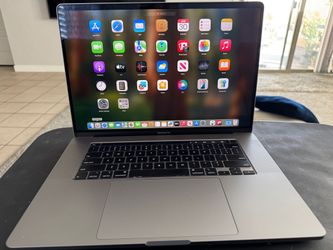 Macbook Pro 16" 512Gb Storage 16GB RAM 2019