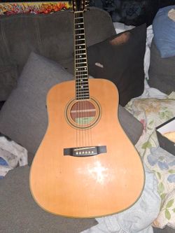Yamaha Electric Acoustic Guitar