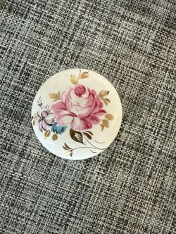 Gainsborough Whitehall Porcelain Floral Gold Tone Doorknob Hall & Closet