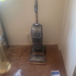 Bissell Revolution Hydro steam Pet Carpet Cleaner