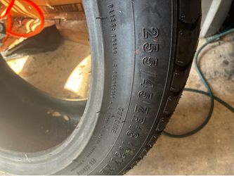 255/45zr18 tire