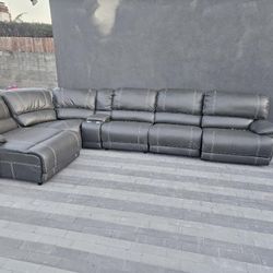 Sectional Reclining Couch 